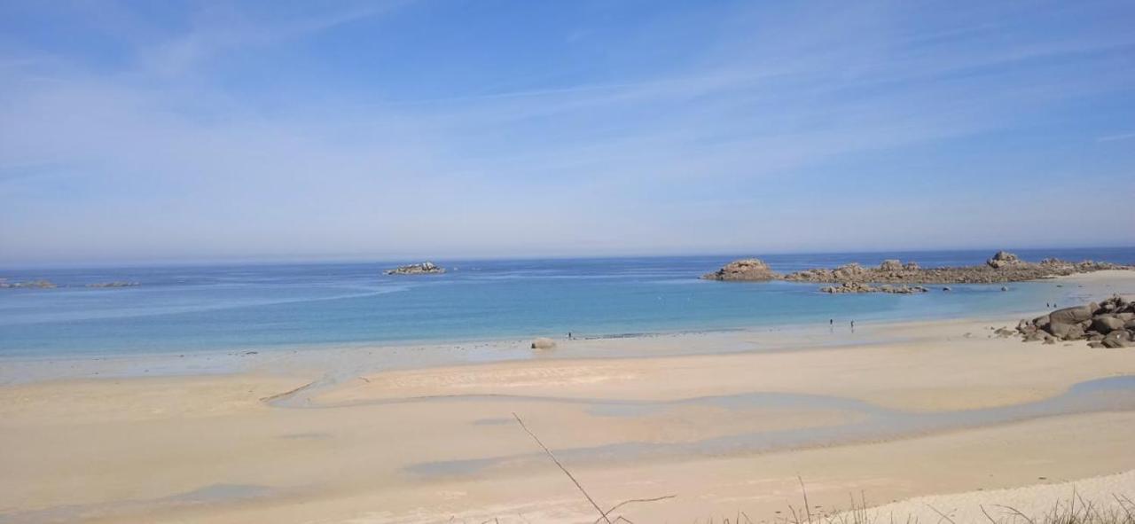 Maison De La Plage Des Amiets Cléder Exteriör bild